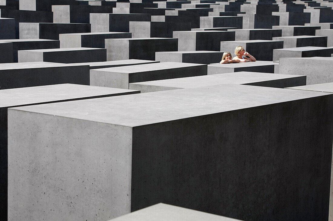 Holocaust Memorial, Holocaust Mahnmal By Peter Eisenmann. A Field Of 2, 711 Concrete Steles Inaugurated In 2005. The Basement Houses A Resource Center About The Shoah, Berlin, Germany