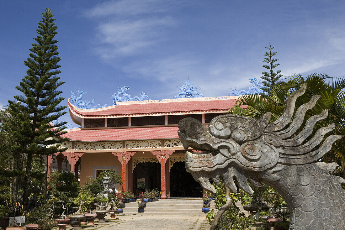 Exterior view of the Thien Van Hanh Pagoda at Dalat, Lam Dong Province, Vietnam, Asia