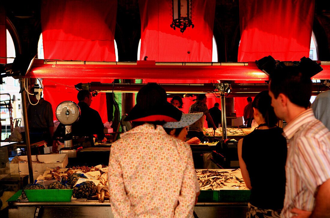 People at the fish market, Venice, Veneto, Italy, Europe
