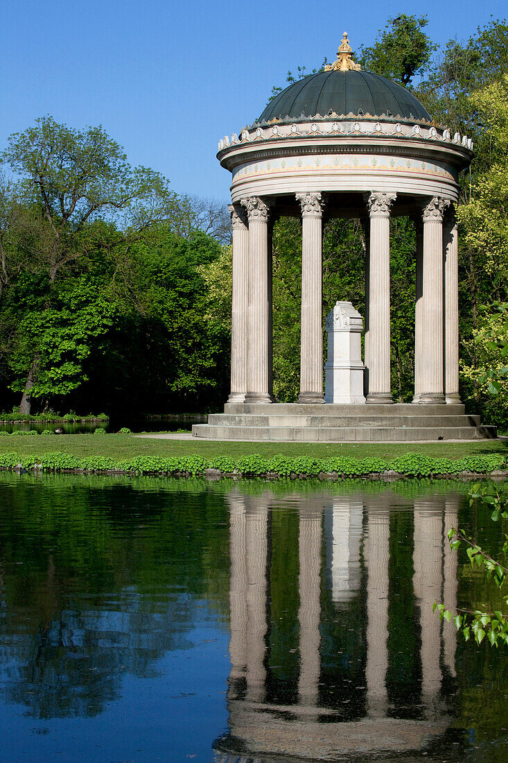 Apollotempel, Schlosspark Nymphenburg, München, Bayern, Deutschland