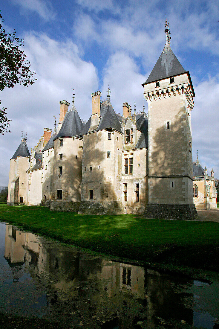 Feudal F'?Üade, Chateau, Meillant, Cher (18), France