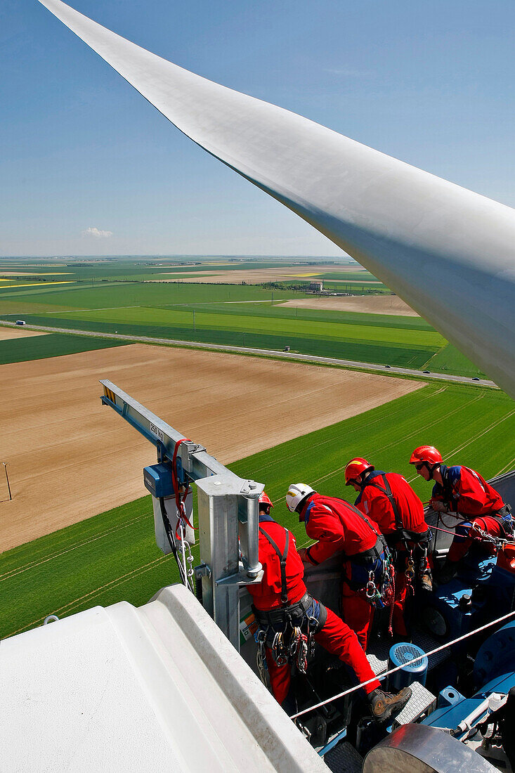 Rescue In The Overturning Pod Of A Generator Of A Wind Turbine, With The Departmental Team Of The Grimp Of The Sdis28, Town Of Poinville, Eure-Et-Loir (28)