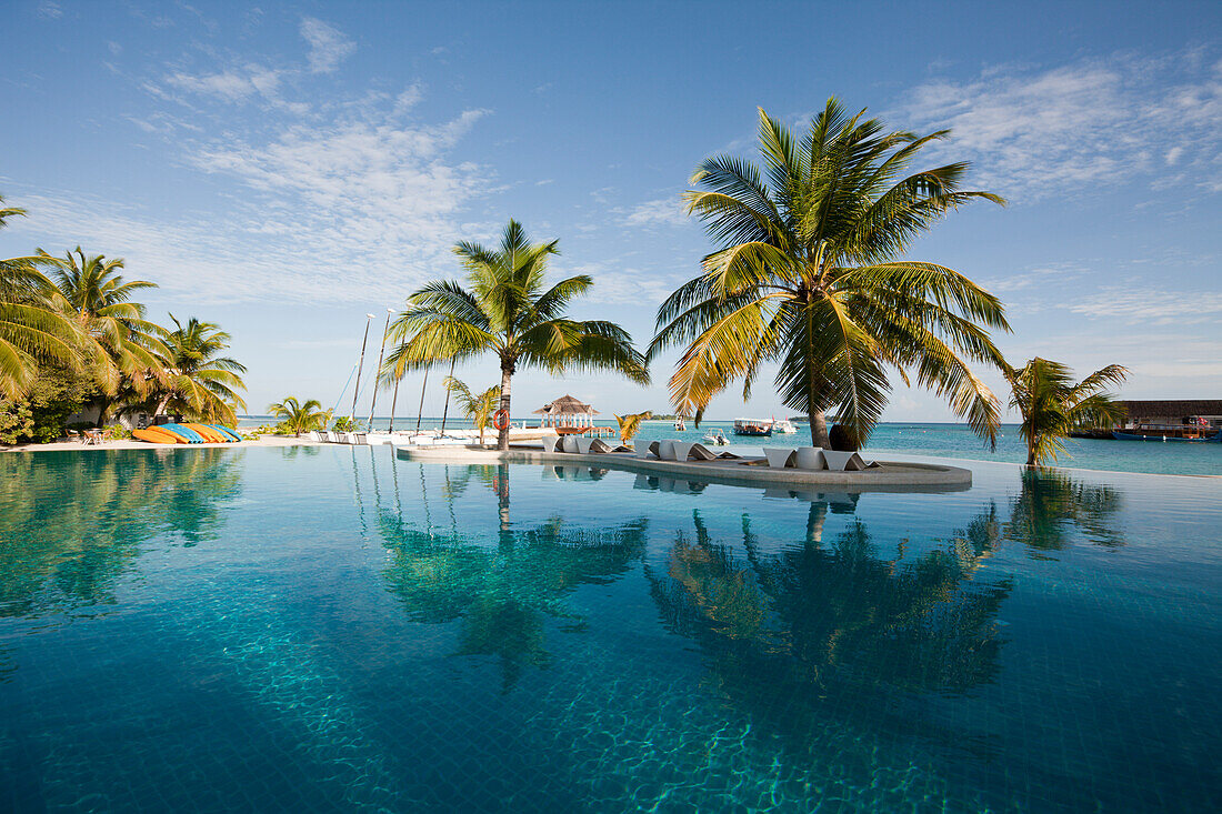 Pool der Malediveninsel Kandooma, Malediven, Sued Male Atoll