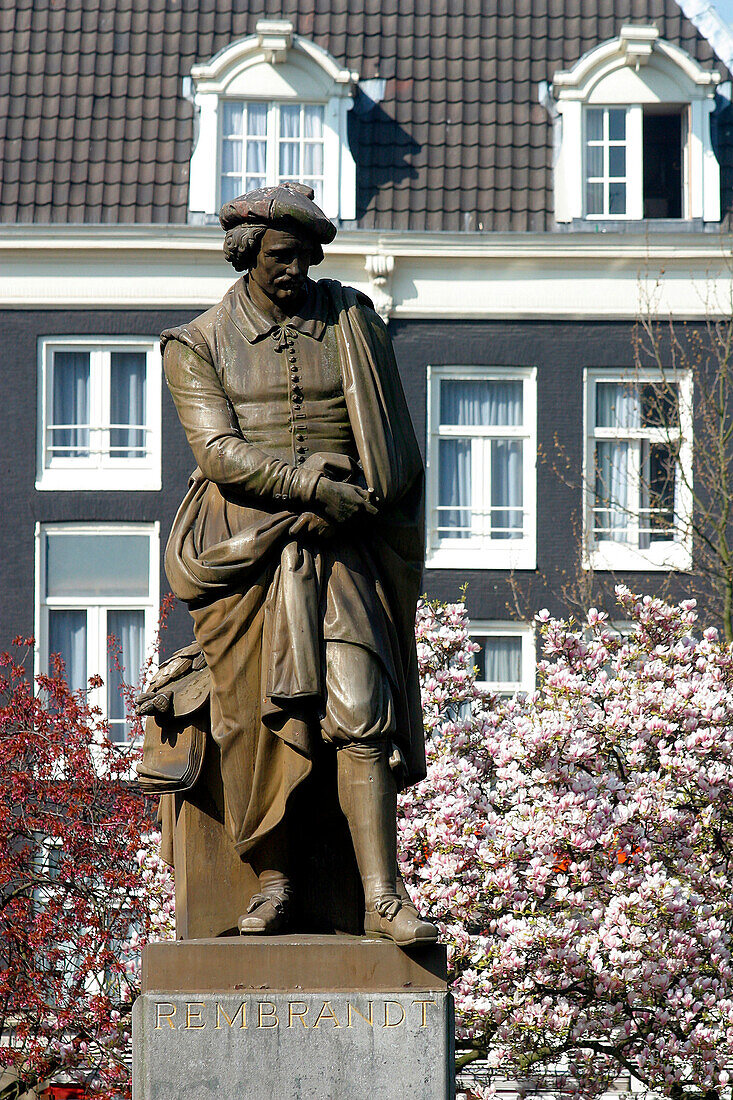 Statue Of Rembrandt, Rembrandt Plein, Amsterdam, Netherlands