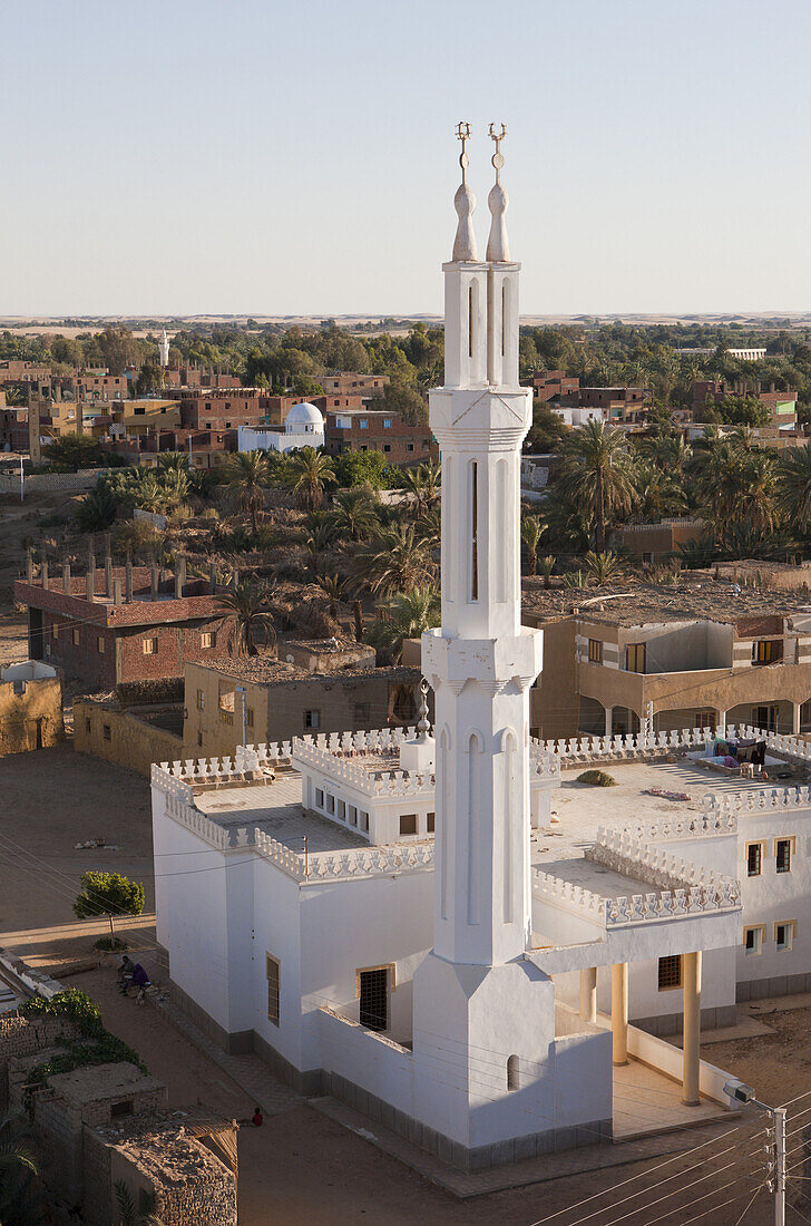 Blick auf Altstadt Al Qasr in Dakhla Oase, Libysche Wüste, Ägypten