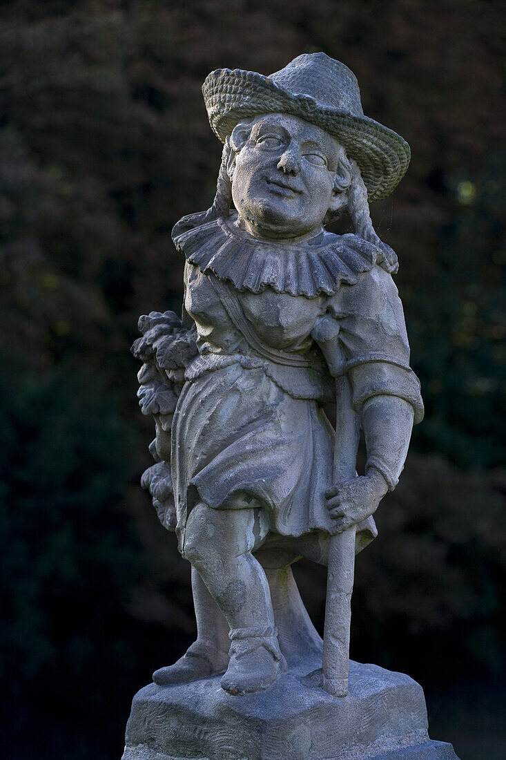 Skulptur im Schlosspark Weikersheim, Baden-Württemberg, Deutschland, Europa