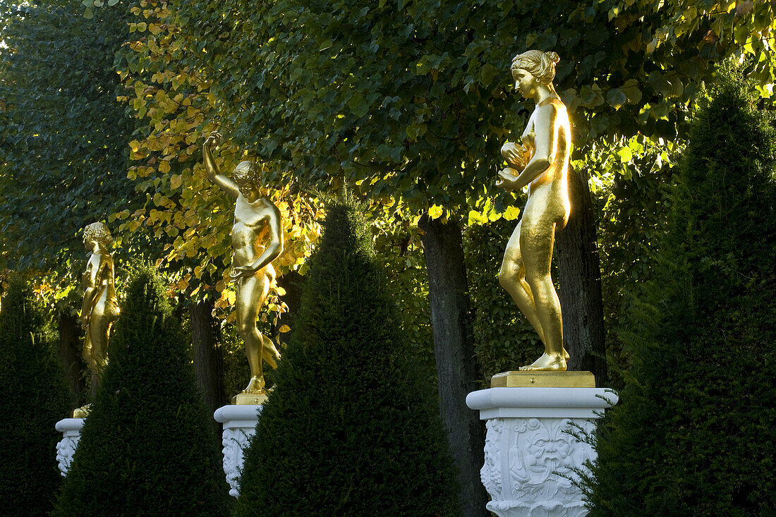 Sculptures in the Great Garden, Herrenhausen Gardens, Hanover, Lower Saxony, Germany, Europe