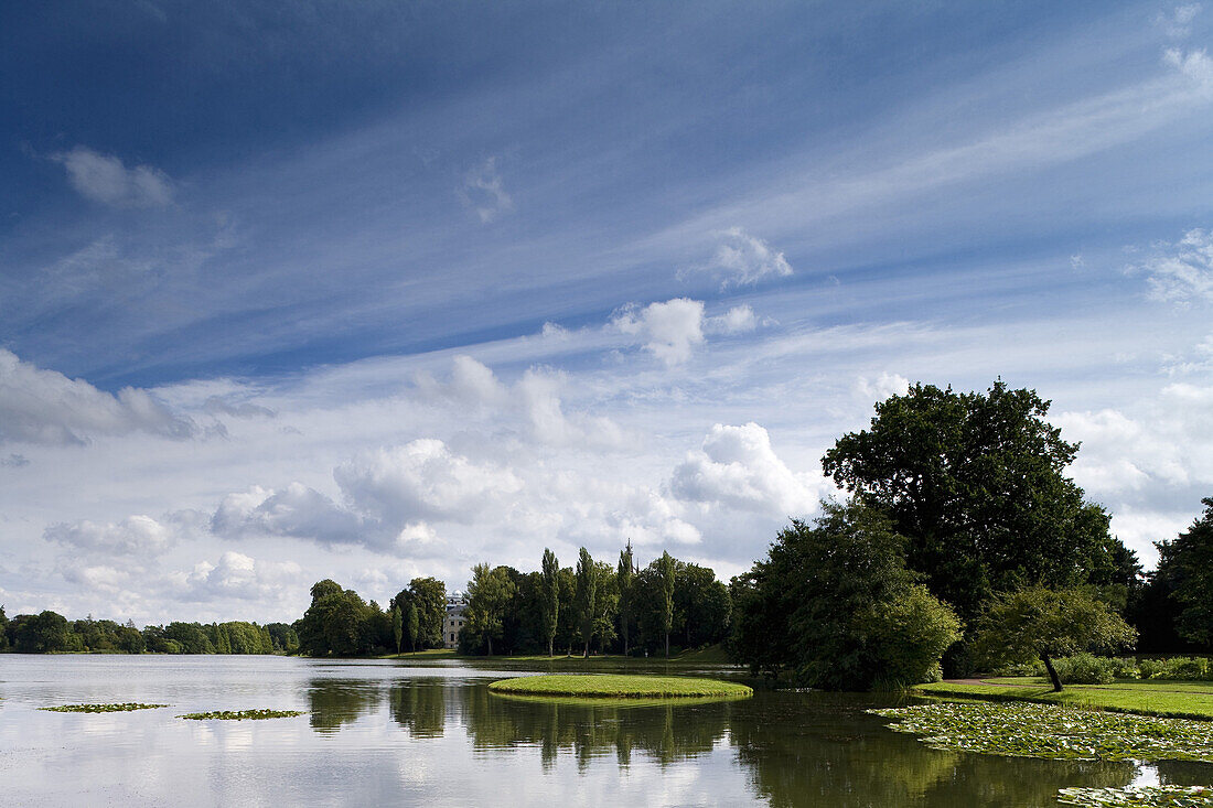 Wörlitzer Park, Ansicht mit Wörlitzer See, Wörlitz, Sachsen-Anhalt, Deutschland, Europa, UNESCO Weltkulturerbe