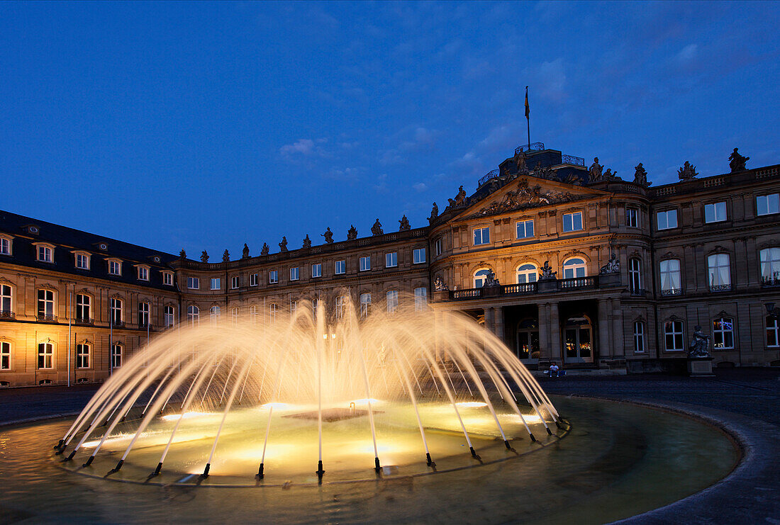 Schlossplatz mit Brunnen, Neues Schloss, Stuttgart, Baden-Württemberg, Deutschland