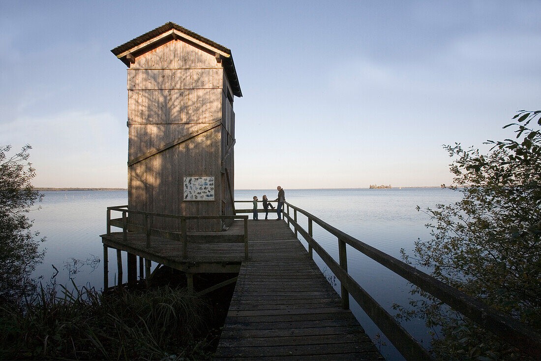 Beobachtungsturm am Steinhuder Meer, Turm aus Holz, Steg, Insel Wilhelmstein