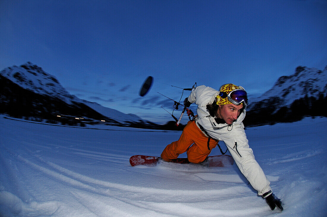 Kitesurfer, Silvaplanasee, Sankt Moritz, Graubuenden, Schweiz, Model Released