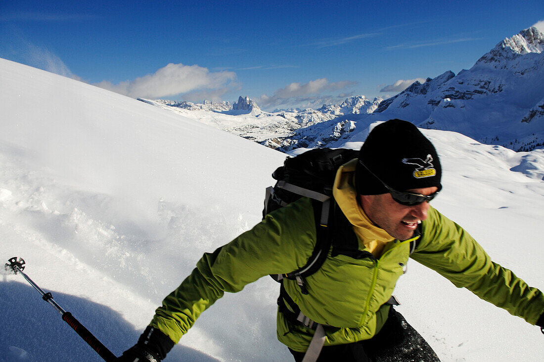 Skiing, Grosser Jaufen, Pragser Valley, Hochpuster Valley, South Tyrol, Italy, model released