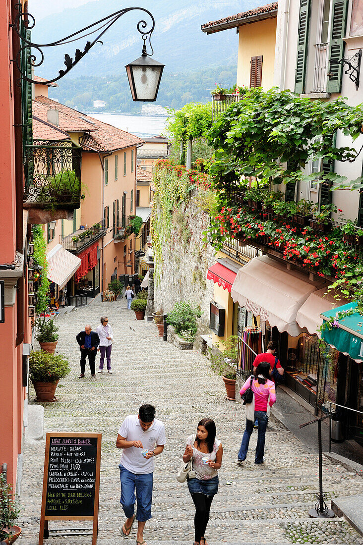 Einkaufsstraße, Bellagio, Comer See, Lombardei, Italien