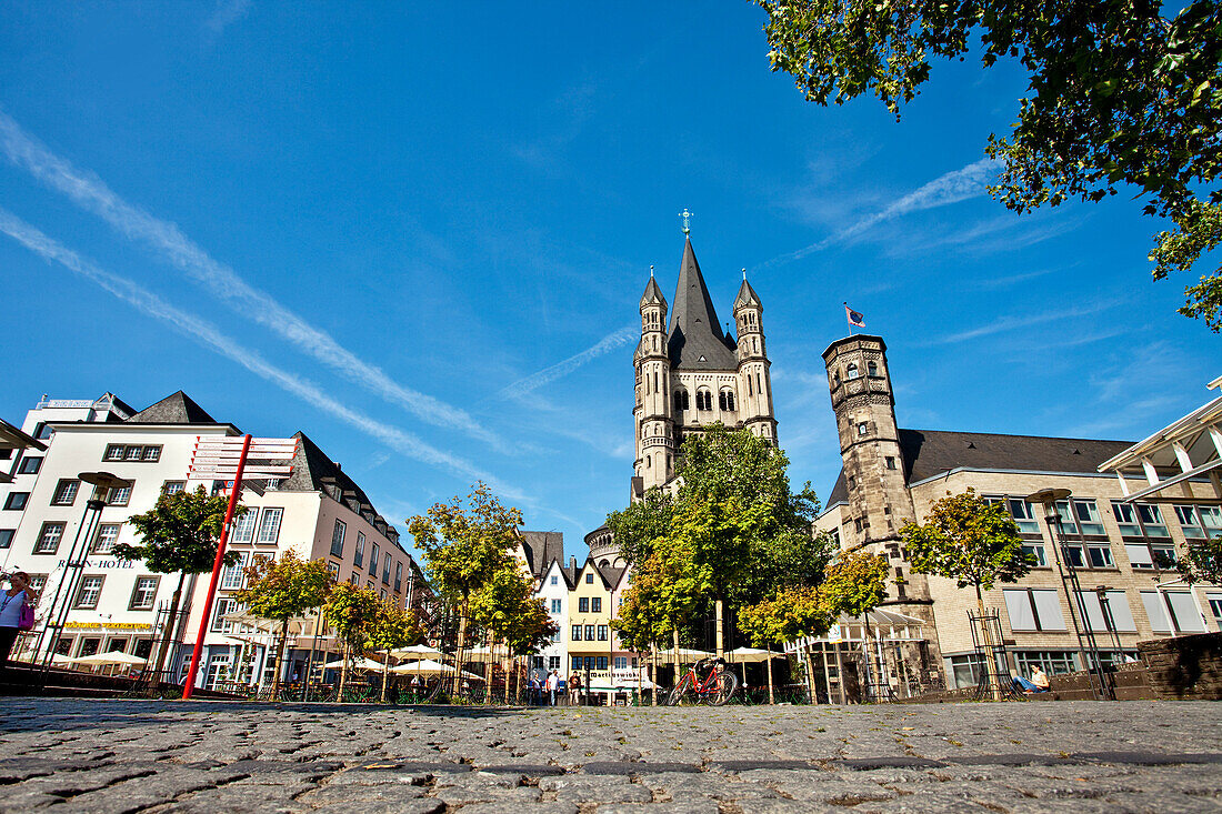 Fischmarkt and Great St. Martin church, Old town, Cologne, North Rhine-Westphalia, Germany