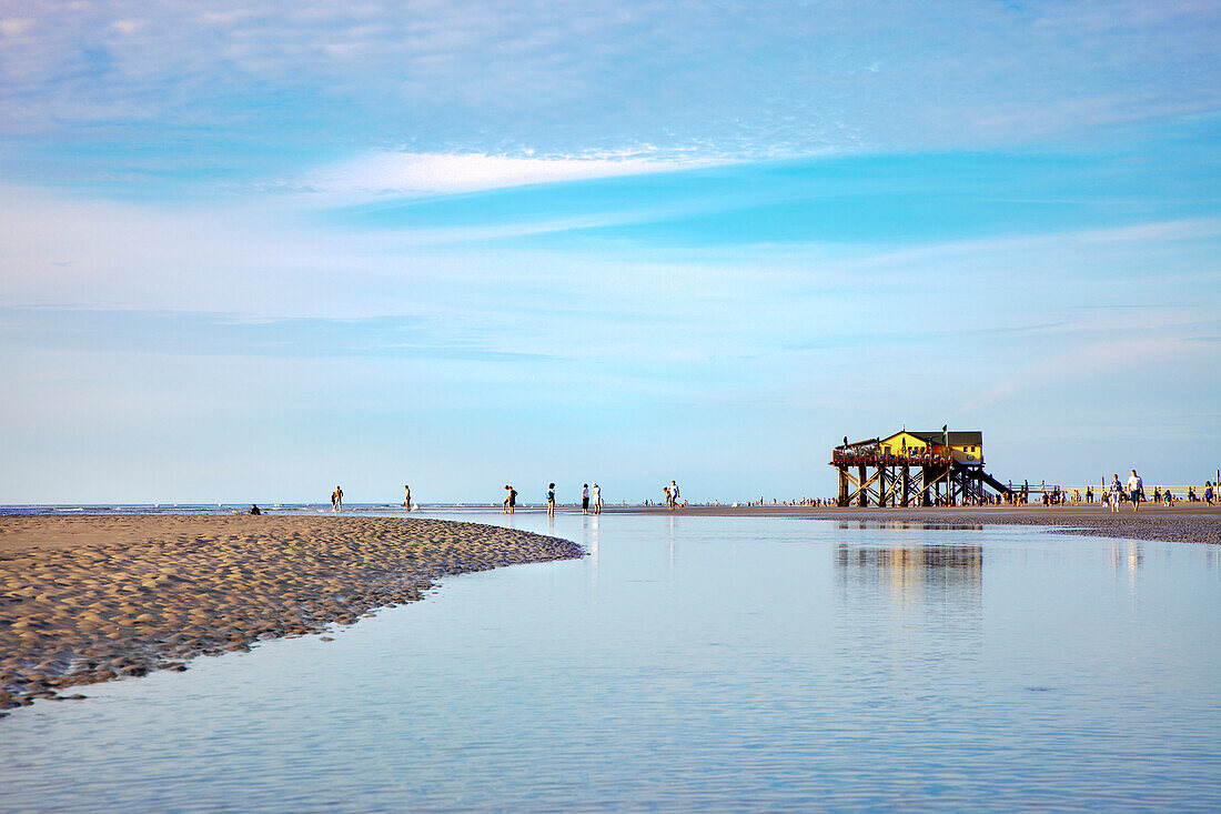 Stelzenhaus am Strand, St. Peter-Ording, Schleswig-Holstein, Deutschland