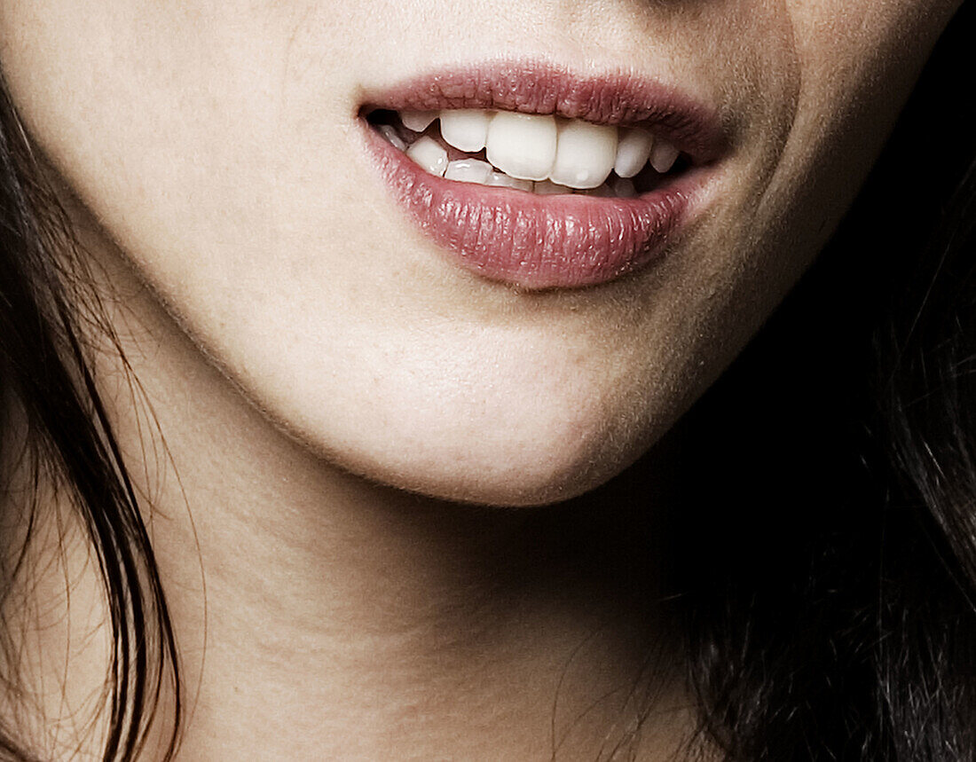 Adult, Adults, Brunette, Brunettes, Caucasian, Caucasians, Chin, Chins, Close up, Close-up, Closeup, Color, Colour, Contemporary, Dark-haired, detail, details, face, faces, Female, headshot, headshots, human, indoor, indoors, interior, Lips, Long hair, Lo