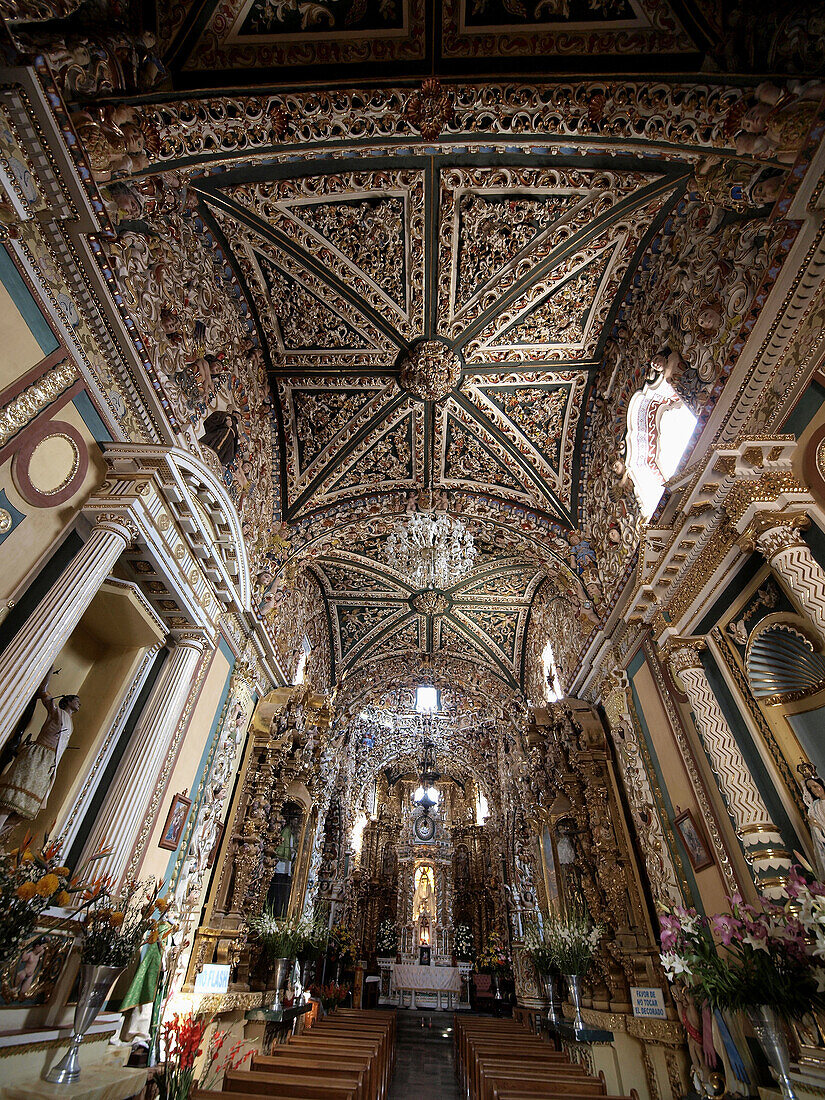 Templo Barroco de Santa Maria Tonantzintla. México
