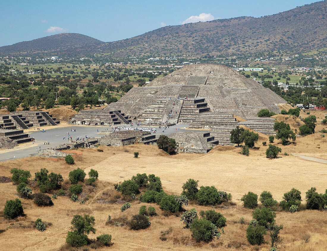 Pyramid of the Moon. Teotihuacan,  México.