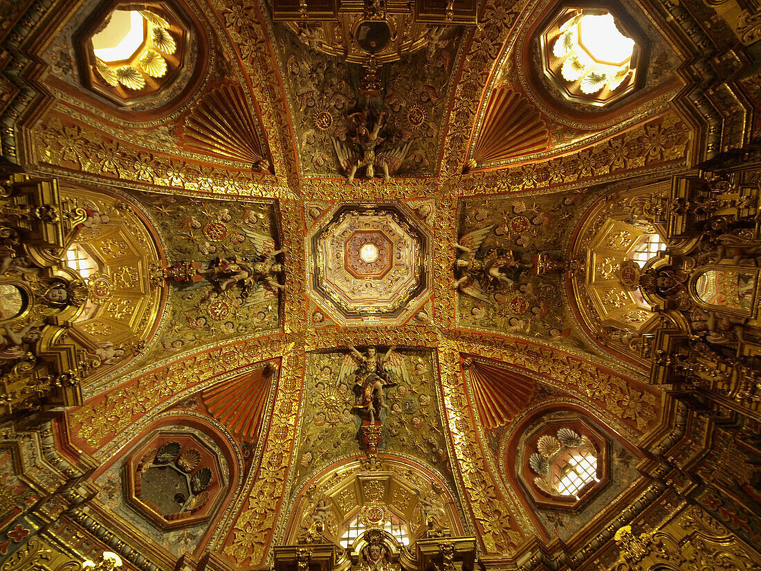 Camarín de la Virgen de Loreto Museo del Virreinato Tepotzotlán,  México