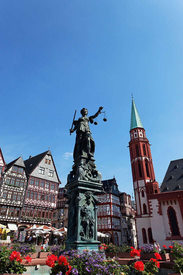 Gerechtigkeitsbrunnen, Römerberg, Frankfurt am Main, Hessen, Deutschland