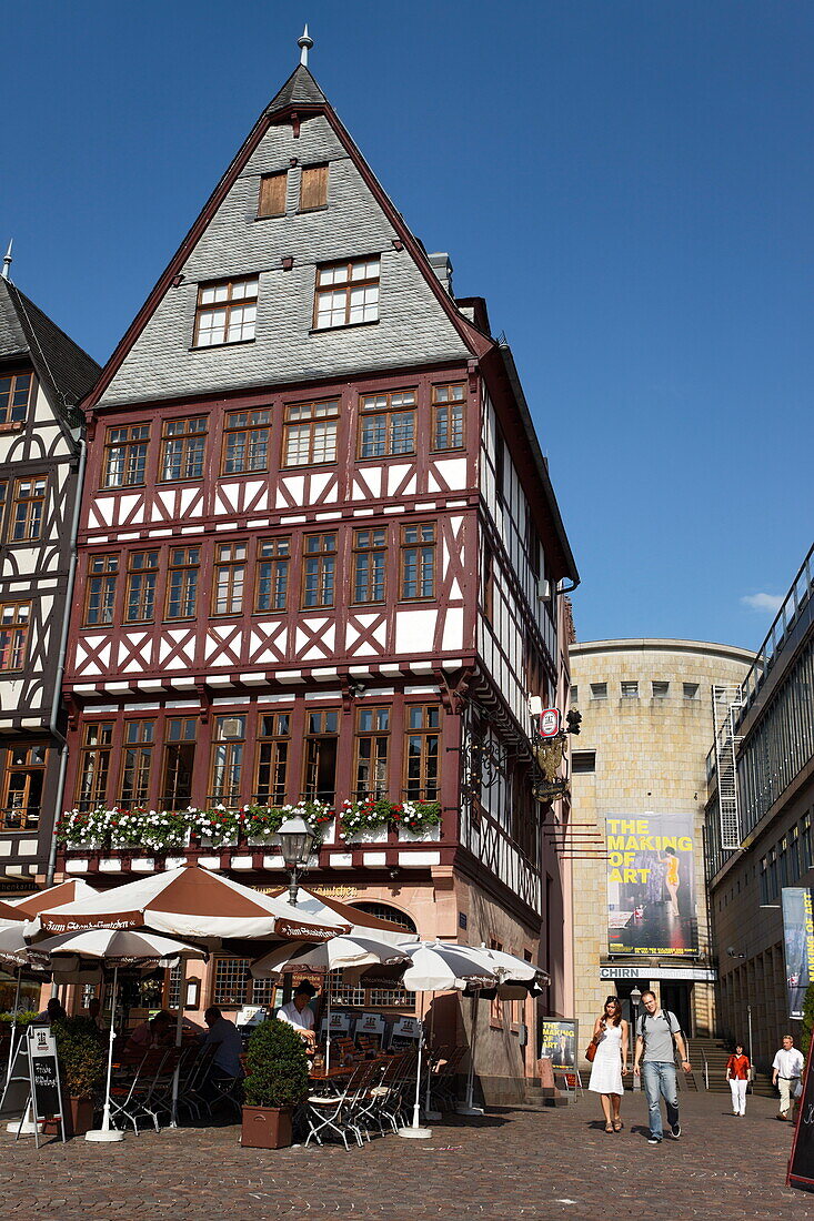 Half-timbered houses and Schirn Kunsthalle at Roemerberg, Frankfurt am Main, Hesse, Germany