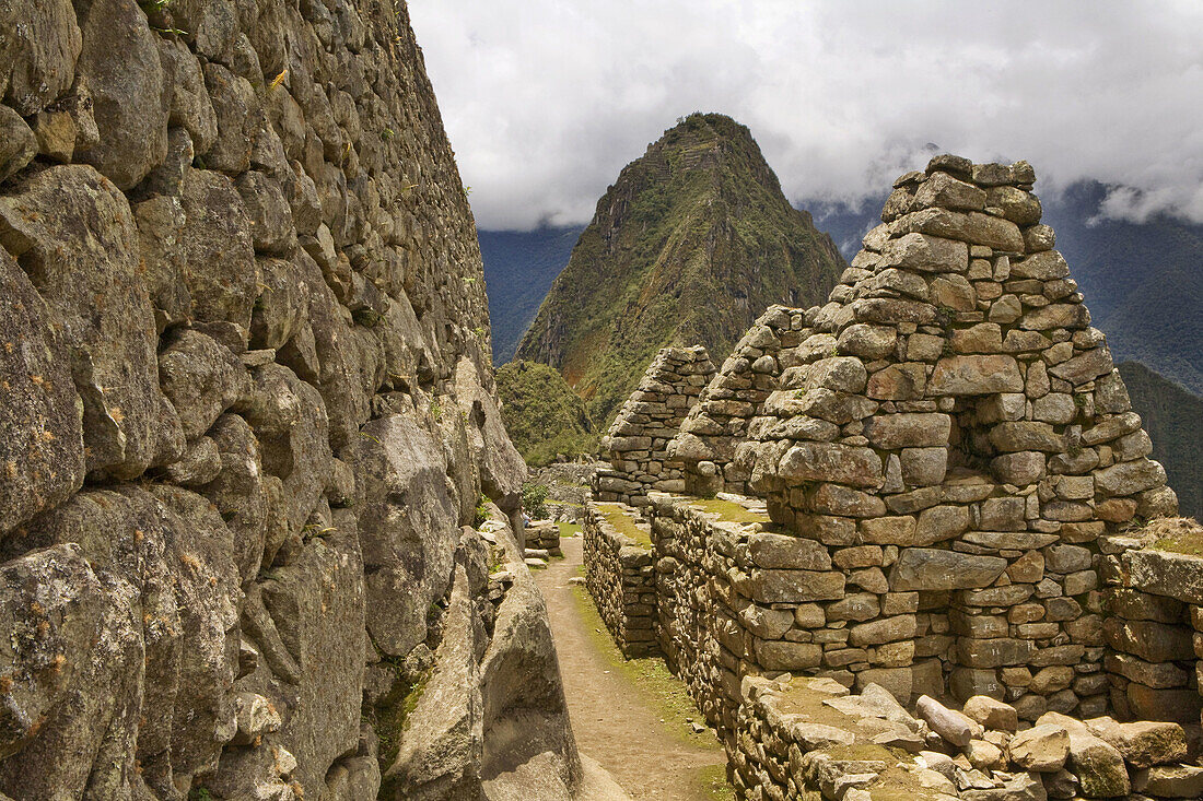 Ancient, Andes, Civilization, Color, Colour, Cusco, Machu Picchu, Mason, Mountain, Mystical, Peru, Rock, Room, Ruins, South america, Stone, S19-830094, agefotostock 