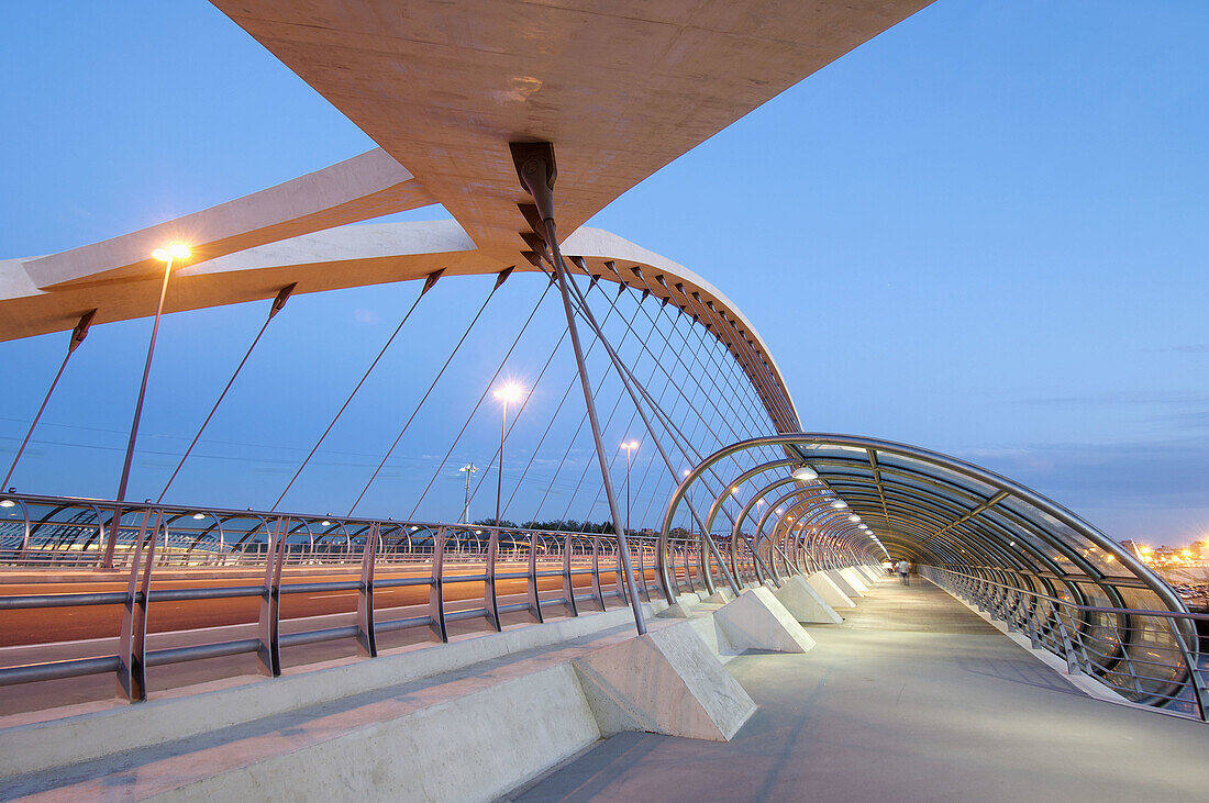 Puente del Tercer Milenio (Juan Jose´ Arenas); Exposicio´n internacional sobre Agua y Desarrollo sostenible; Expo Zaragoza 2008; Zaragoza; Arago´n; Espan~a