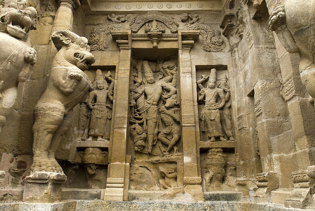8th Century, Ancient, Architecture, Asia, Attraction, Brahma, Century, Color, Colour, Creation, Creativity, Destination, Dravidian, Eighth Century, Exterior, Famous, Figures, Figurines, Hinduism, Historical, Holy, Horizontal, India, Kailasanatha, Kancheep