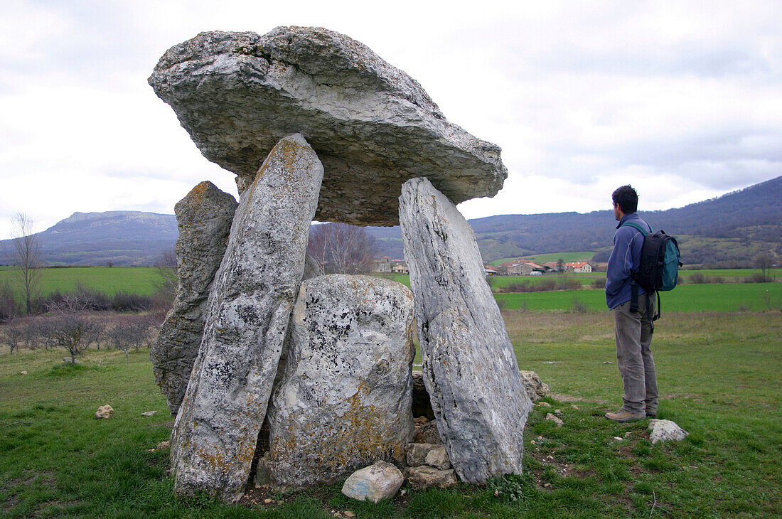 Sorginetxe dolmen. Alava,  Euskadi,  Spain
