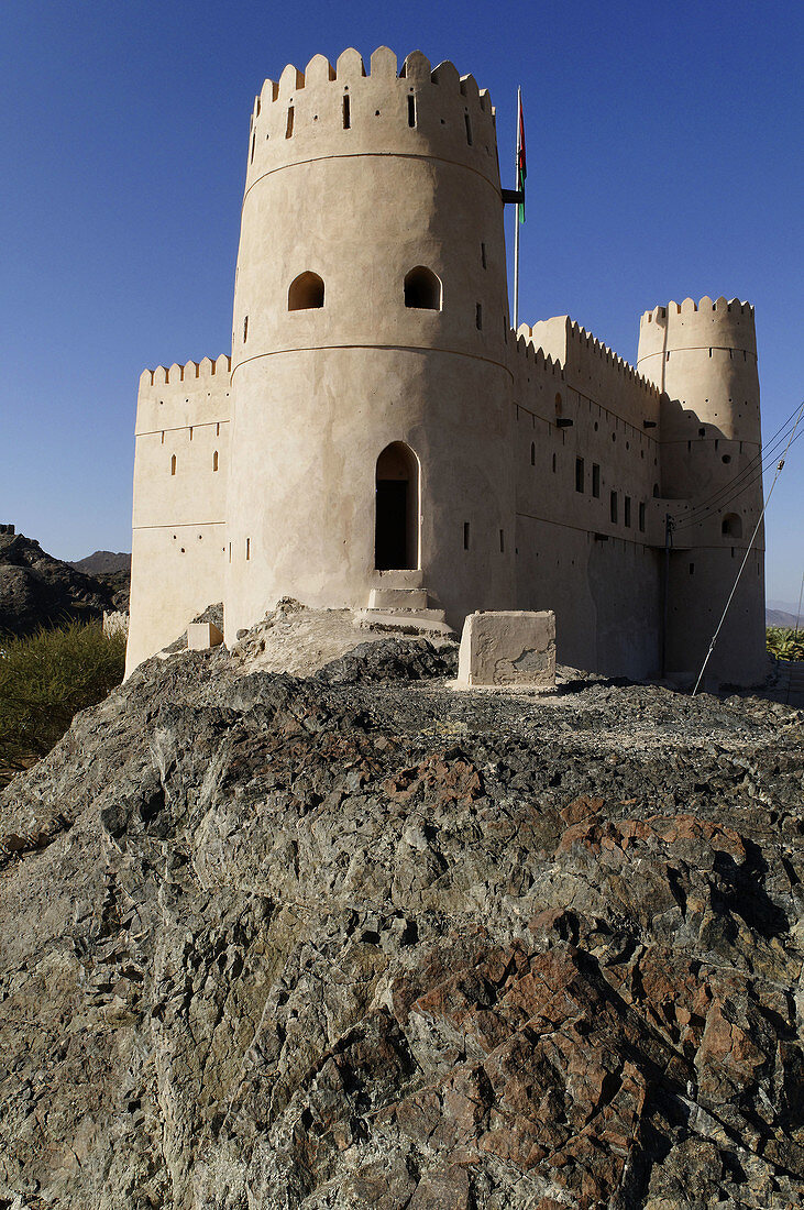 historic adobe fortification,  Rawdaw Fort or Castle,  Dakhliyah Region,  Sultanate of Oman,  Arabia,  Middle East