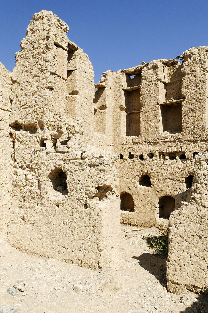 ruins of the historic adobe city of Tanuf,  Hajar al Gharbi Mountains,  Dhakiliya Region,  Sultanate of Oman,  Arabia,  Middle East
