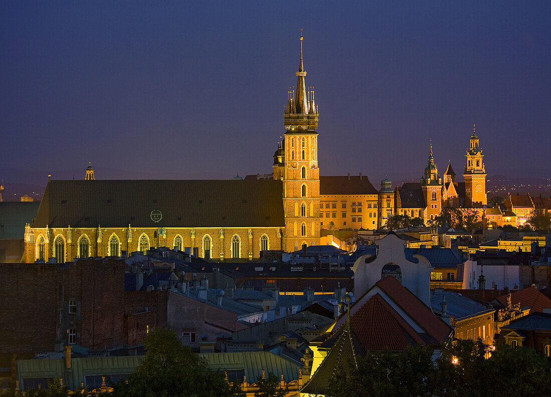 Poland Krakow St Mary´s Church and Wawel Hill from high at dusk