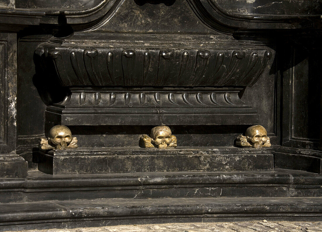 Poland Krakow St Mary´s Church skulls details