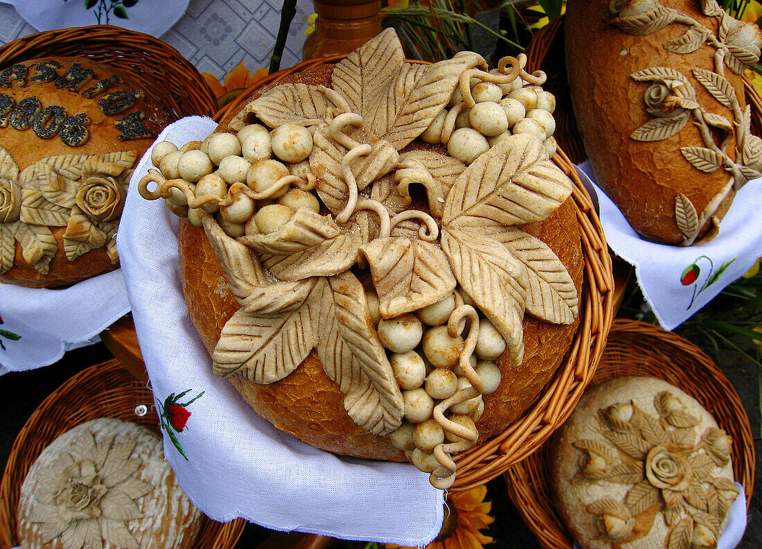 Poland,  Krakow,  Bread festival at Wolnica Square,  Kazimierz district