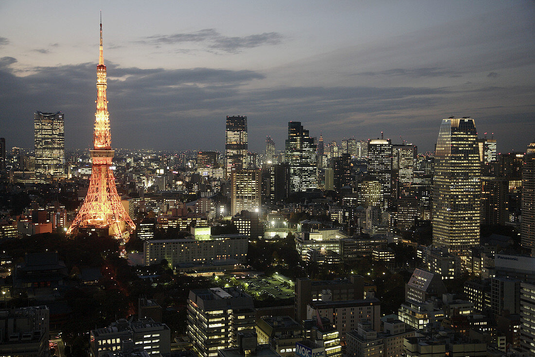Japan,  Tokyo,  skyline at night,  general aerial view,  Tokyo Tower