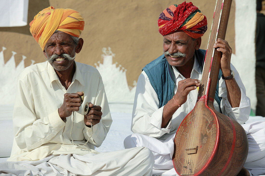 India,  Rajasthan,  Jaisalmer,  traditional musicians