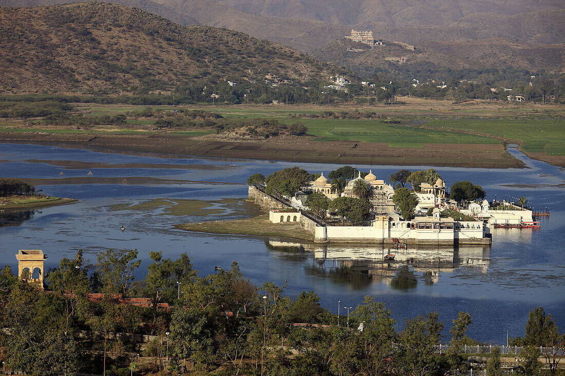 India,  Rajasthan,  Udaipur,  Lake Pichola,  Jagmandir Island Palace