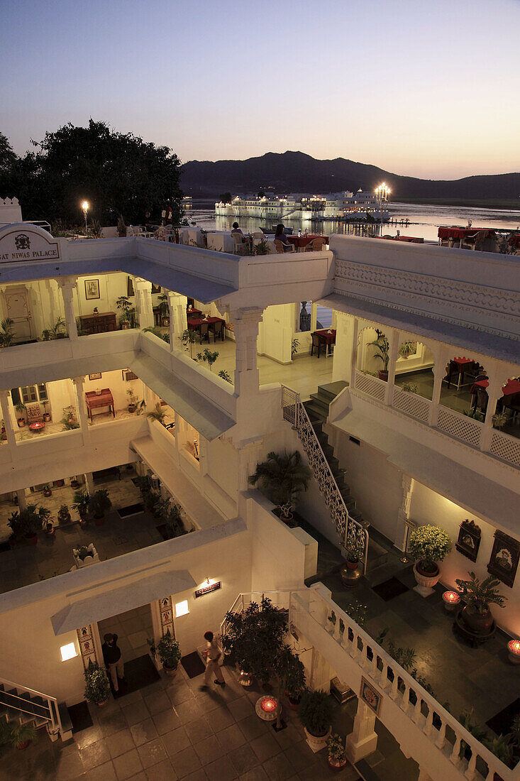 India,  Rajasthan,  Udaipur,  Jagat Niwas Palace Hotel,  patio