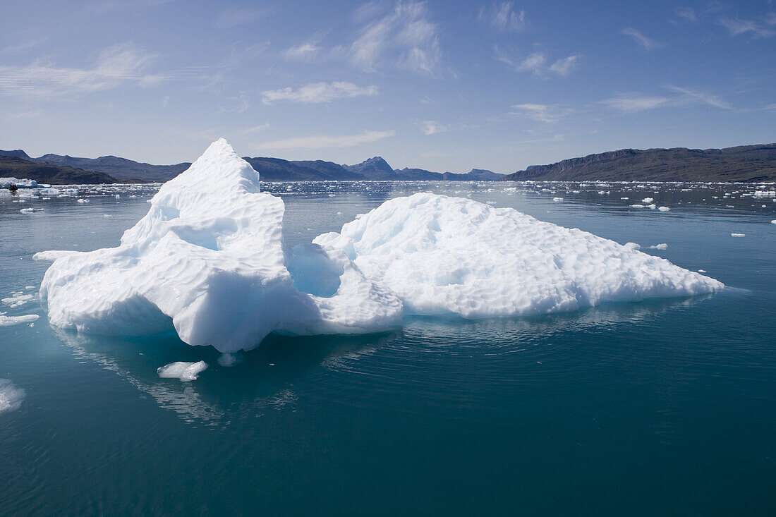 Blick auf Eisberg im Qooroq Fjord, Narsarsuaq, Kitaa, Grönland