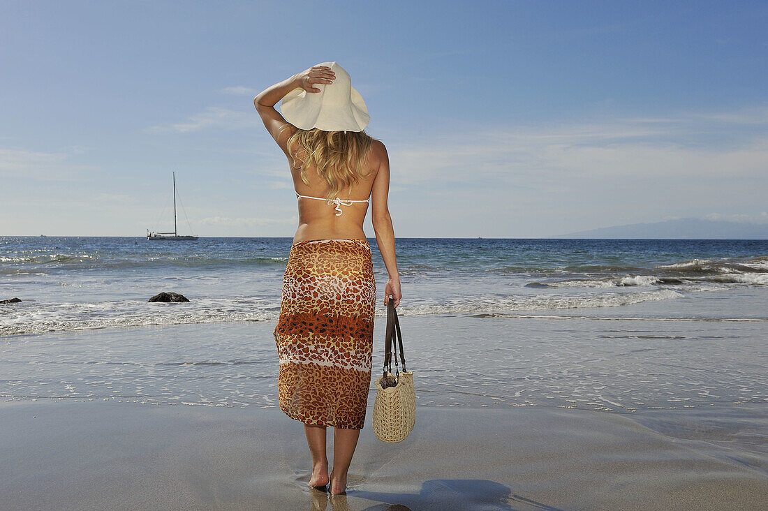 2009, Beach, Blondie, Color, Colour, Contemporary, Costa Adeje, Diego, Girl, Hernandez, Playa, Surf, Ténérife, The, Walking, Wellness, XJ9-837642, agefotostock 