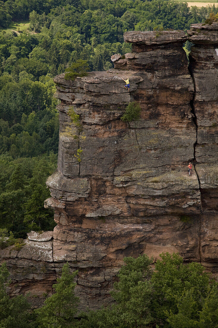 Freeclimbing at Asselstein, Annweiler am Trifels, Palatine Forest, Rhineland-Palentine, Germany