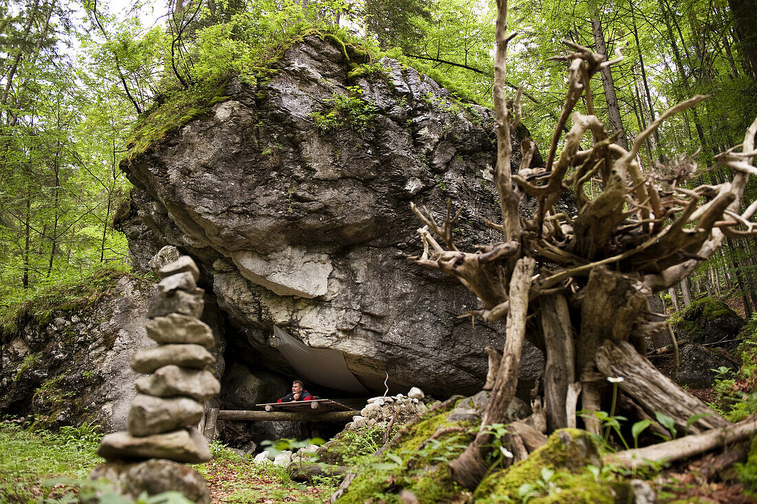 Cave, bivouac for mountaineers, near Hans-Berger-Hut, Kaisertal, Ebbs, Tyrol, Austria