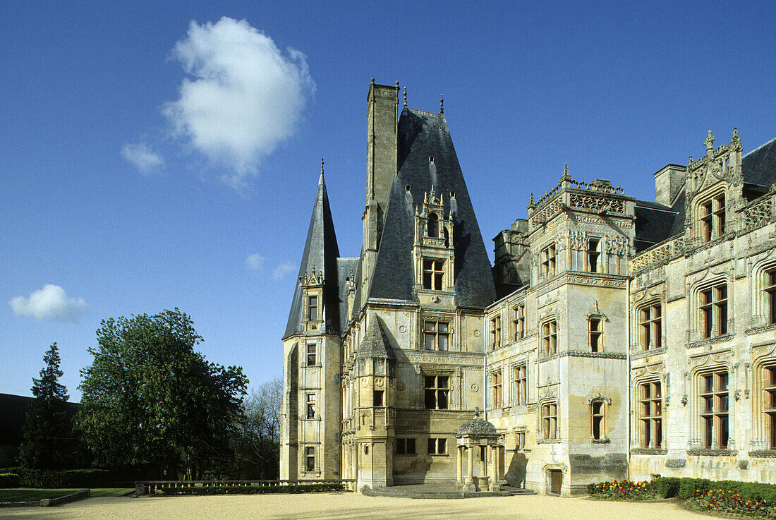 Chateau Fontaine Henry in the sunlight, Normandy, France, Europe