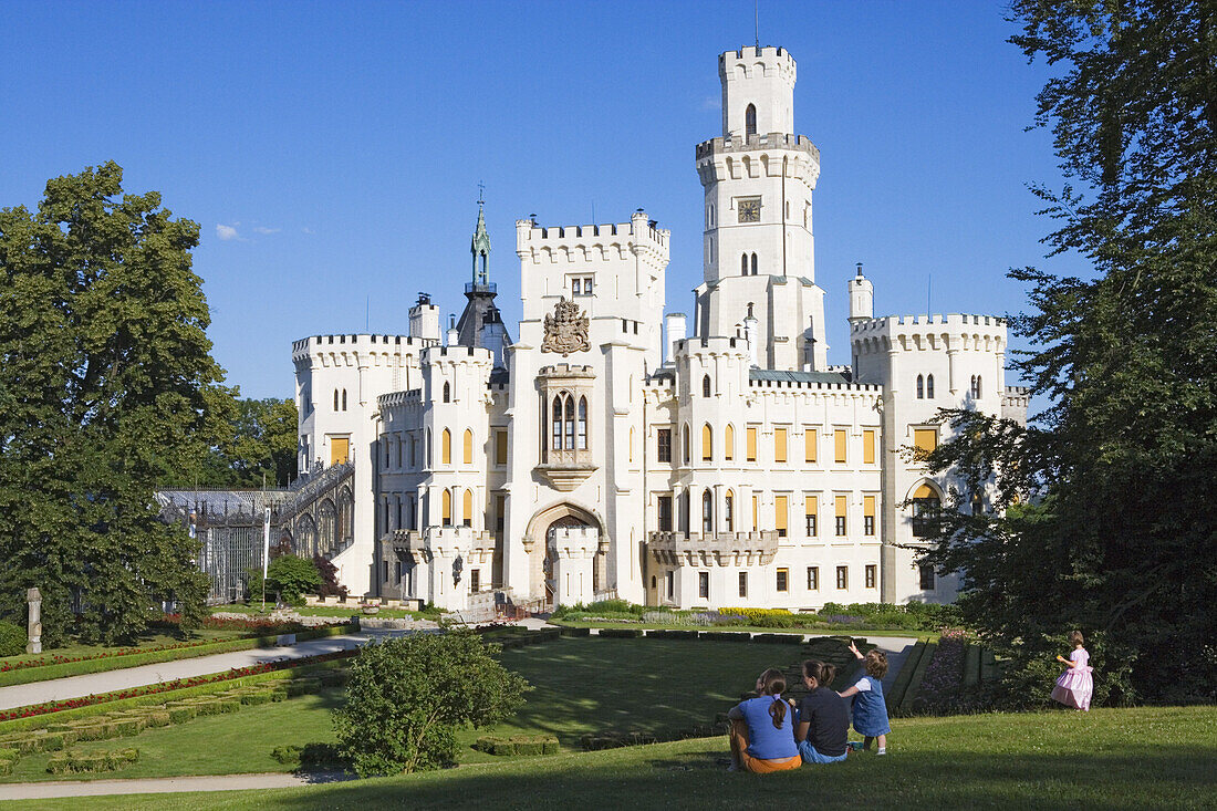 Schloss Hluboka nad Vltavou (Frauenberg) in Tudorgotik gehört zu den schönsten Schlössern Tschechiens, Südböhmen, Sumava, Tschechien