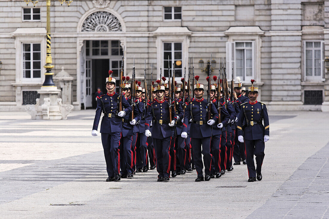 Palace guards, Palacio Real de Madrid, the biggest palace in Europe, Madrid, Spain