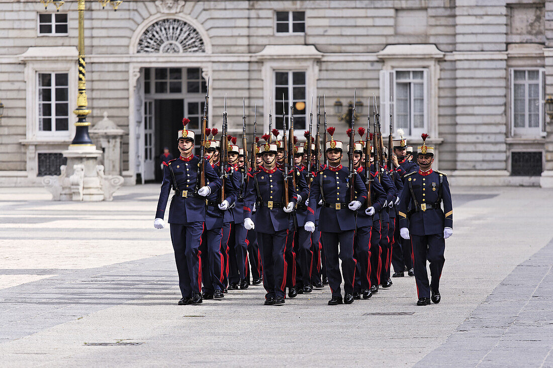 Palastwache, Palacio Real, Madrid, Spanien