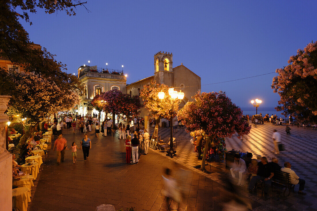Piazza IX Aprile in the evening, Taormina, Sicily, Italy