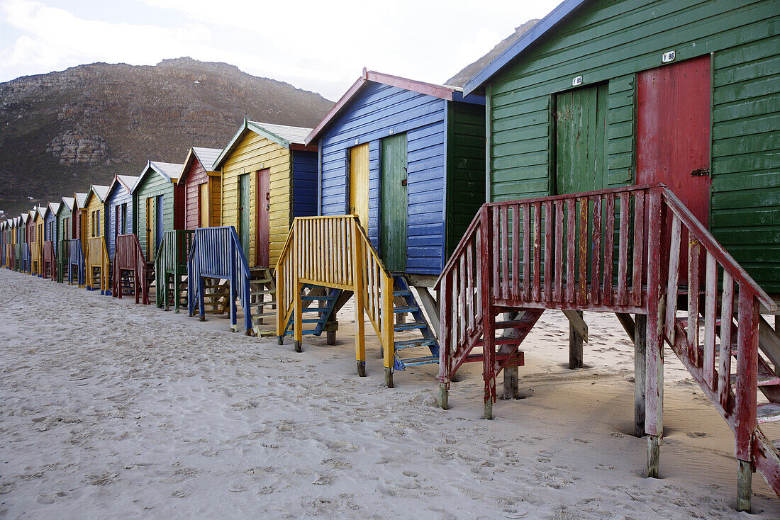Strandhäuser, Muizenberg, Westkap, Südafrika