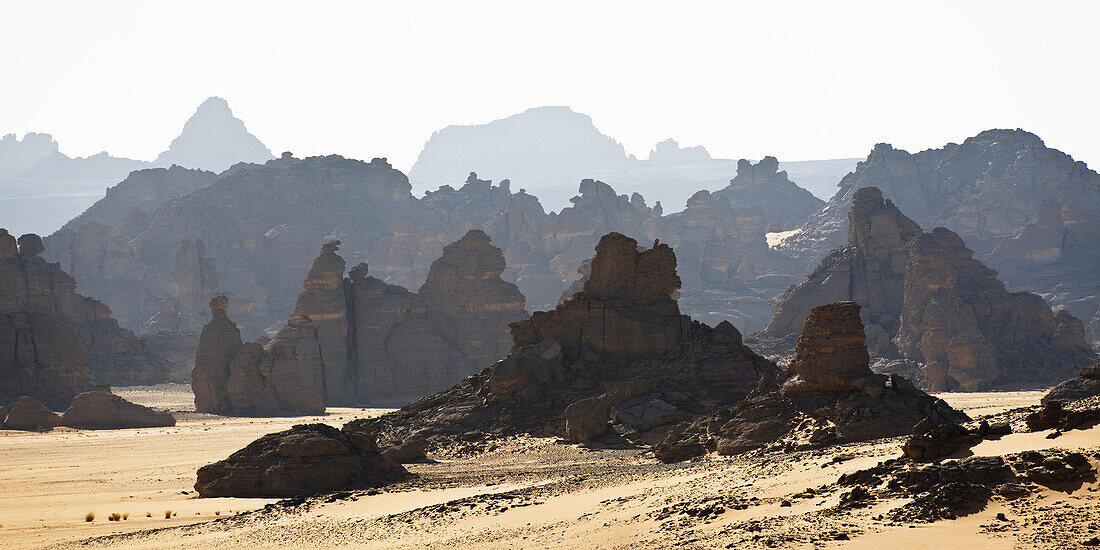 Stone formations in the libyan Desert, Wadi Bahoha, Akakus mountains, Libya, Sahara, Africa