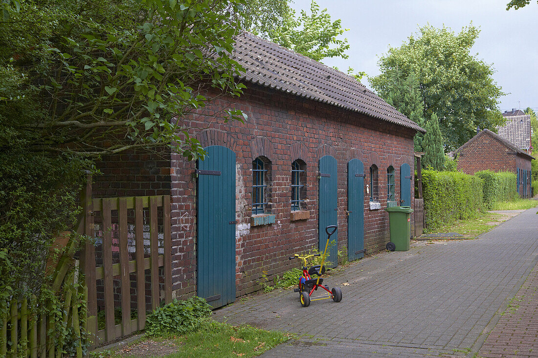 Oldest workers´settlement in the Ruhrgebiet, for  workers of the later Gutehoffnungshütte (GHH), Oberhausen, Ruhrgebiet, North Rhine-Westphalia, Germany, Europe